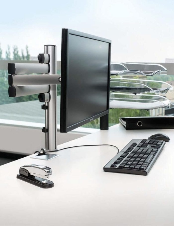 About Thinking Space - Novus folding arm 3 monitor mount example 1